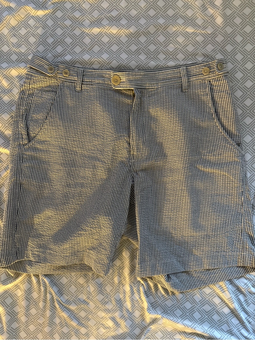 Corridor Navy and White Striped Seersucker Cotton Shorts Men Size 32 EUC